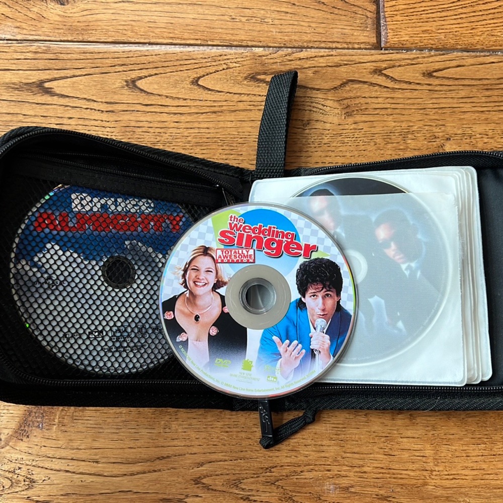 DVD bundle with case